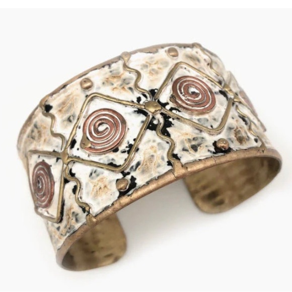 Anju Brass Patina Cuff Bracelet in White Diamond with Spiral and adjustable - Picture 1 of 4